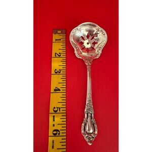 Lunt Eloquence Sterling Silver Slotted Pierced Bon Bon Spoon 6 3/8 in. 48 grams